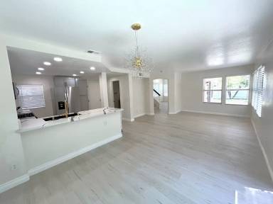 Main picture of 2407 Galisteo St