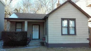 Main picture of 3691 Vine St