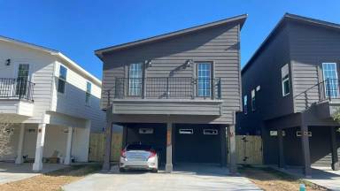 Main picture of 8631 Homewood Ln
