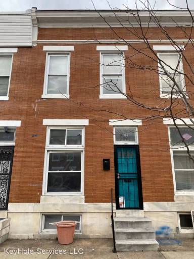 Main picture of 804 N Kenwood Ave
