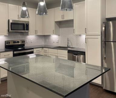 Main picture of Nexus East