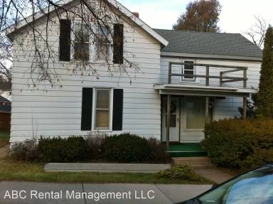 Main picture of 612 Elm St