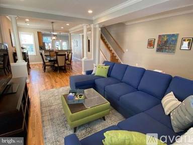 Main picture of 527 Irving St NW