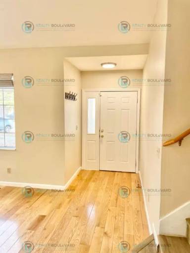 Main picture of 6073 Torrington Dr