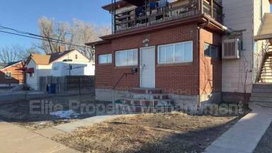 Main picture of 612 1/2 Minnequa Ave