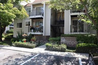 Main picture of 1039 E Quail Vista Ln