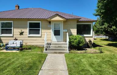 Main picture of 701 10th St