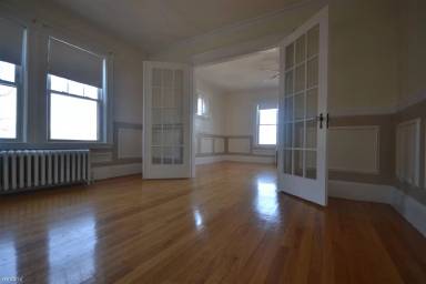 Main picture of 70 Union St