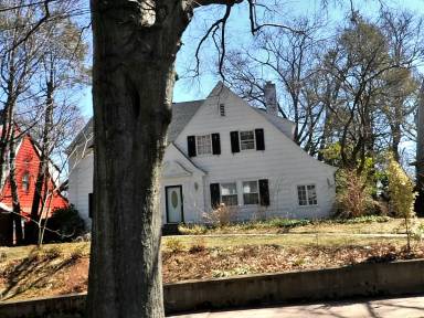 Main picture of 545 Ellsworth Ave