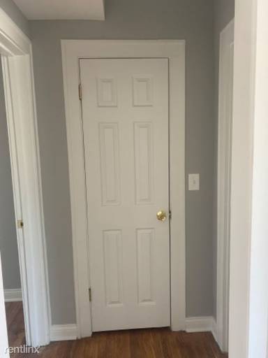 Main picture of 7749 S Yates Blvd