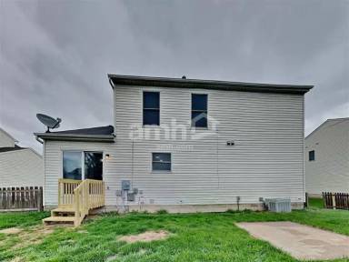 Main picture of 555 Allis Pl E