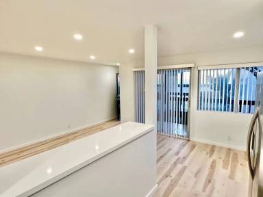 Main picture of 1448 Monterey Blvd