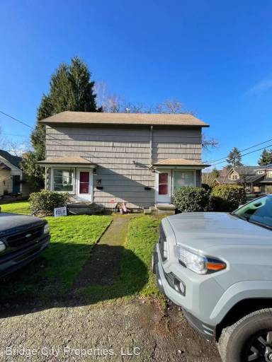 Main picture of 4705 SE 29th Ave