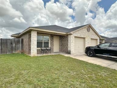 Main picture of 4601 Cambridge Dr