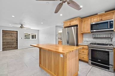 Main picture of 1415 N 1st St