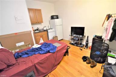 Main picture of 45 Symphony Rd