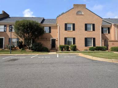 Main picture of 6850 Dumbarton Dr