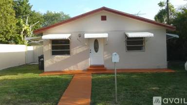 Main picture of 6471 SW 35th St