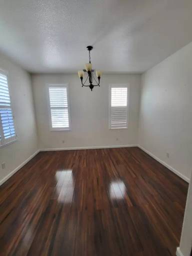 Main picture of 949 Mason Ct