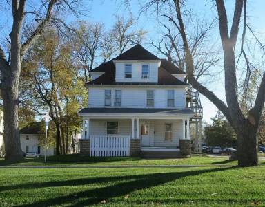 Main picture of 710 W Seerley Blvd