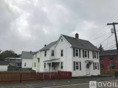 Main picture of 290 Copeland St