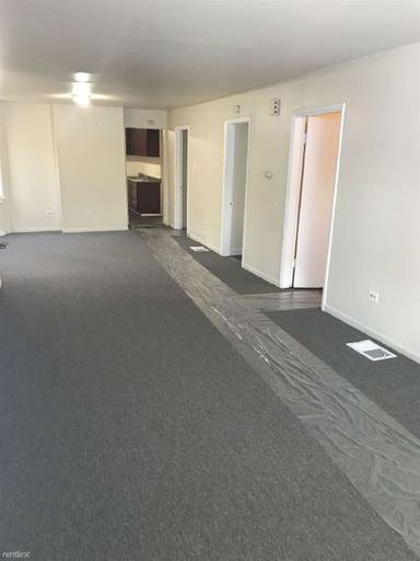 Main picture of 8506 S Peoria St