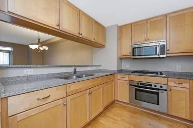 Main picture of 88 Wharf St