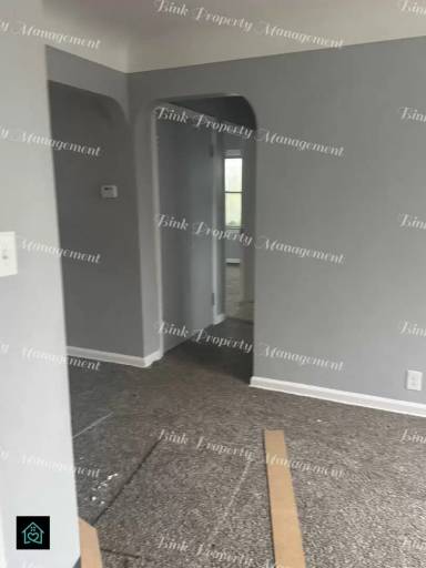 Main picture of 2401 Raskob St