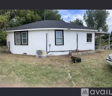 Main picture of 1216 W Ash St