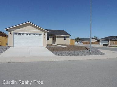 Main picture of 4525 Spaight Way