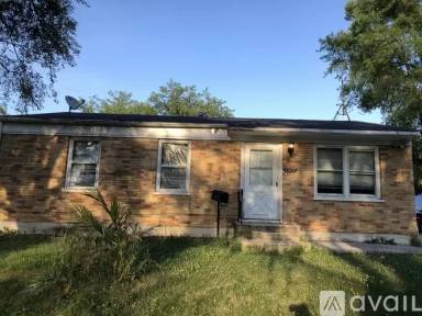 Main picture of 21637 Clyde Ave