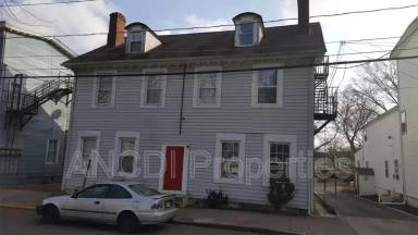 Main picture of 124 Garden St