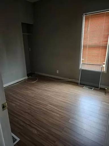 Main picture of 34 Thomas St