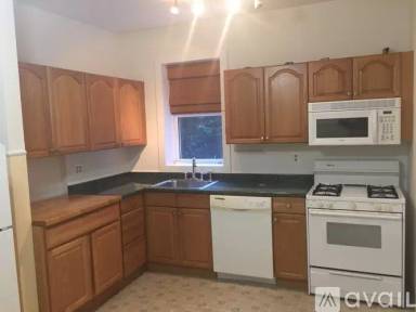 Main picture of 50 Western Ave