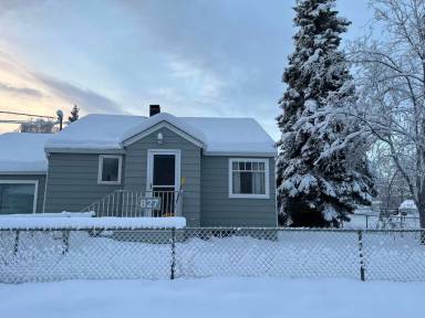Main picture of 827 15th Ave
