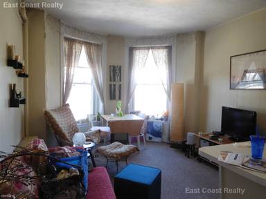 Main picture of 1124 Commonwealth Ave