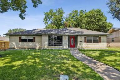 Main picture of 13425 Janwood Ln