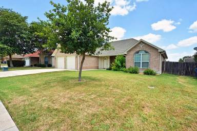 Main picture of 2341 Sean St