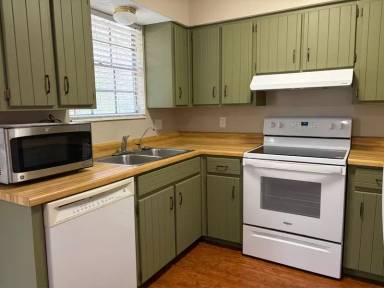 Main picture of 4201 Wood Hill Ct