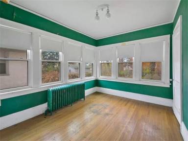 Main picture of 1830 James Ave
