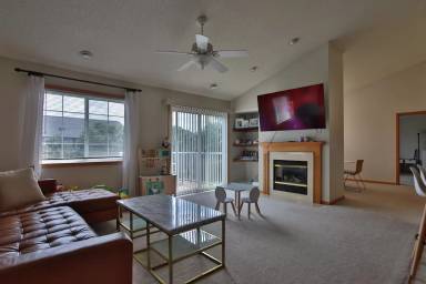 Main picture of 8408 Grove Cir