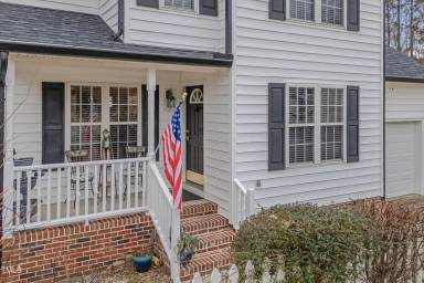 Main picture of 709 Comphrey Ct