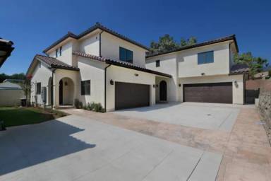 Main picture of 2625 Hermosa Ave