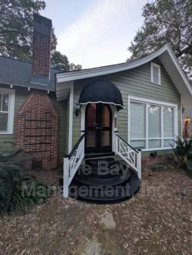 Main picture of 115 Mohawk St