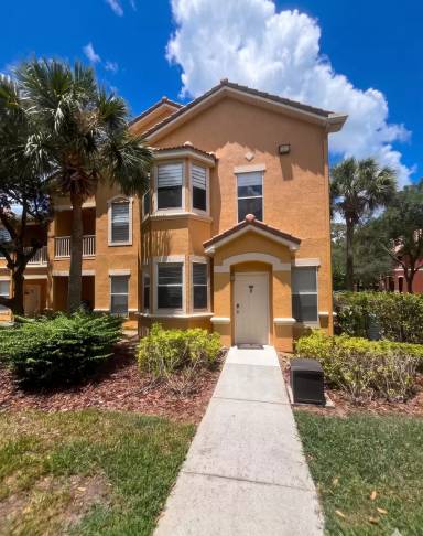 Main picture of 8843-55 Villa View Cir