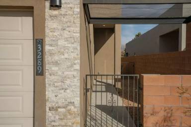 Main picture of 3289 Oakmount Dr SE
