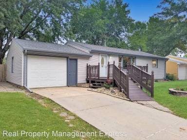 Main picture of 5800 W 15th St