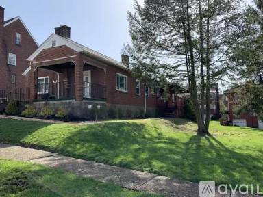 Main picture of 12 Oakmont Rd