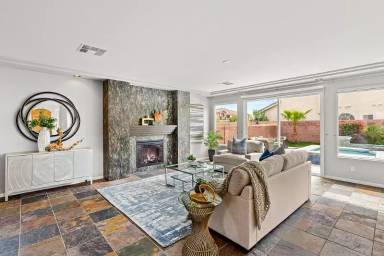 Main picture of 6377 Screaming Eagle Ave