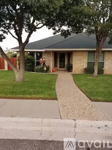 Main picture of 5010 Chapel Hill Dr